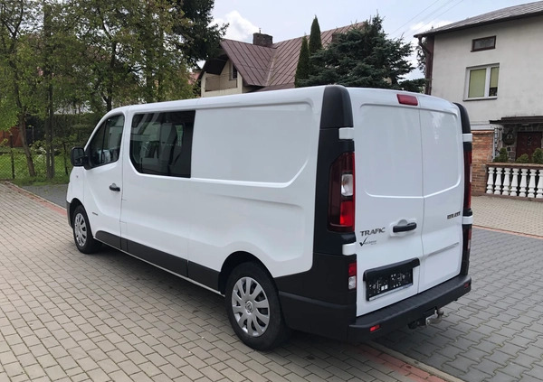 Renault Trafic cena 59500 przebieg: 197000, rok produkcji 2017 z Ciechanowiec małe 254